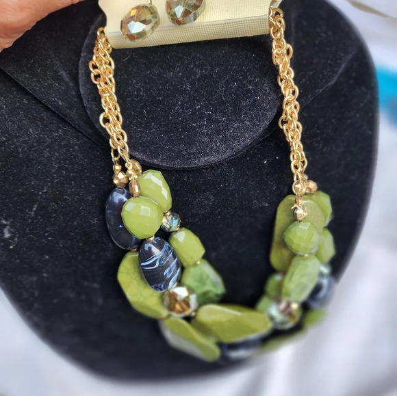 Sophia & Kate Green necklace and earrings NWT - Picture 7 of 10